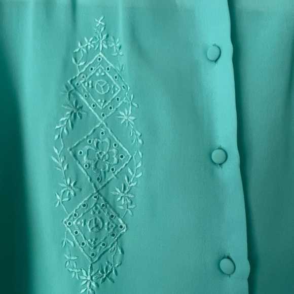 VINTAGE sheer blouse with embroidered details - Picture 7 of 7